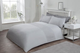 Smart Living Luxury Super Soft Stylish Lace Panel Duvet Cover With Pillowcases