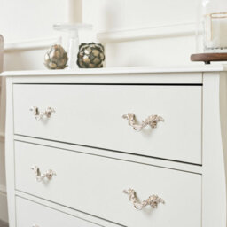 Melody Maison Large 3 Drawer Chest Of Drawers & Pair Of Bedside Tables - Elizabeth Ivory Range - thumbnail 6