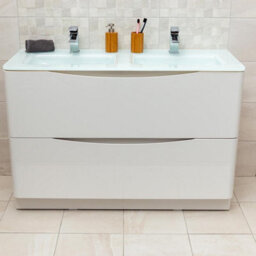 Plum&clay Eden Light Oak Floorstanding Vanity Unit With White Glass Basin (W)1200mm