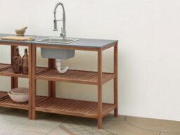 Beliani Outdoor Kitchen Island With Sink Brucoli Acacia Wood Brown/ Silver - thumbnail 2