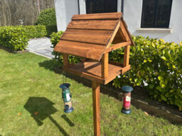 Charles Taylor Premium Extra Large Bird Feeding House - thumbnail 6
