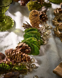 Dibor Woodland Walk Natural Finish Christmas Garland On 1.2M Jute Rope With Pinecones And Berries - 120Cm - thumbnail 4