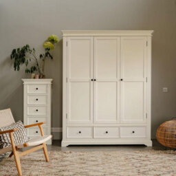 Statement Furniture Gainsborough Vintage Cream Triple Wardrobe