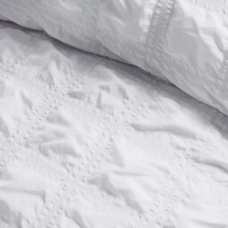Julian Charles Home Sheraton White Super Soft Seersucker Duvet Set - thumbnail 2