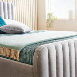 Home Treats Ottoman Bed Frame Velvet Padded Upholstered King Size Storage Bed With Pocket Sprung Mattress - thumbnail 4