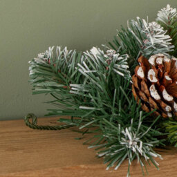 Samuel Alexander 90Cm (3Ft) Frosted Glacier Christmas Swag With Pine Cones - thumbnail 5