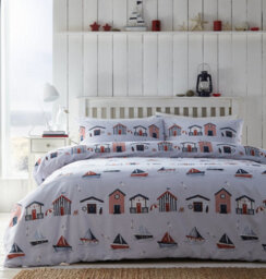 Portfolio Home Beach Huts Double Duvet Cover And Pillowcases Set - thumbnail 1