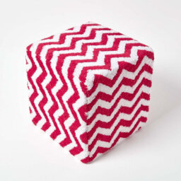 Homescapes Red And White Chevron Design Cube Pouffe Tufted Cotton 36 X 36 X 38 Cm - thumbnail 3
