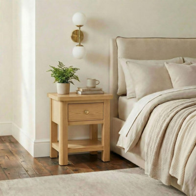 Furniturebox Uk Belle 1 Drawer Solid Oak Wood Bedside Table - image 1