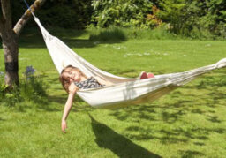 Primrose Ivory Outdoor Garden Double Hammock With Travel Bag & Fittings Included - thumbnail 7