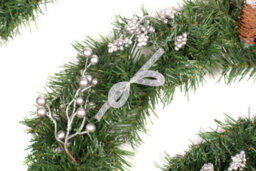 Best Artificial 9Ft / 270Cm Decorated Frozen Christmas Garland With Realistic Ice Crystals - thumbnail 3