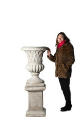 Large Edwardian Design Vase On Giant Square Plinth - thumbnail 4