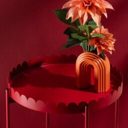 Scottish Everlastings Ltd. Scottish Everlastings Red Round Scallop Table - thumbnail 4