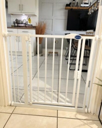 Safetots Pressure Fit Self Closing Stair Gate, 147Cm - 154Cm, White, Auto Closing Baby Gate, Safety Barrier - thumbnail 6