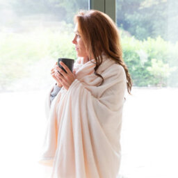 Snug Rug Snug-Rug Premium Blanket Luxury Sherpa Fleece Sofa Tv Throw Large Blankets 150X200Cm - Champagne - thumbnail 5