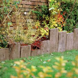 Bradstone Stonewood Antique Brown Paving Edging (H)250mm (W)900mm (T)50mm - thumbnail 4