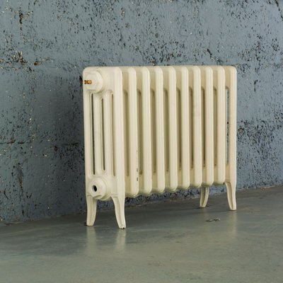 Arroll Neo-Classic Cream 4 Column Radiator, (W)634mm X (H)460mm