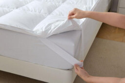 Homespace Direct Ltd Kampala Hill Mattress Topper Goose Feather And Down Hotel Quality Thick Luxury Deep Fill (5Cm) (Super King) - thumbnail 4