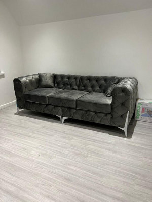 Stratus Interiors Italian Chesterfield Upholstered Velvet Fullback Sofa  - 3 Seater - image 1
