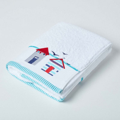 Homescapes White And Blue Beach Bath Towel