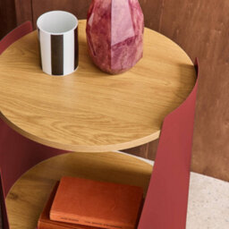 Sweeek - Curved Metal Side Table Or Bedside Table With Wood Decor And Casters Red 40X39.5X47.5 Cm - Molto - thumbnail 4