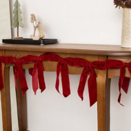 Melody Maison Dark Red Velvet Bow Christmas Garland Bunting - 200Cm - thumbnail 3