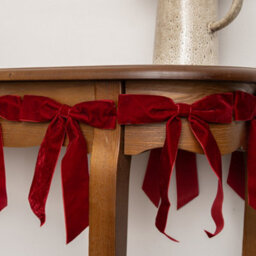 Melody Maison Dark Red Velvet Bow Christmas Garland Bunting - 200Cm - thumbnail 2