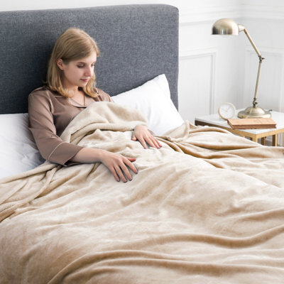 Ameha Fleece Plain Blanket, Lightweight & Reversible Throw For Travel, Bed & Sofa Blanket, Camel King 200X240Cm - image 1