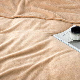Ameha Fleece Plain Blanket, Lightweight & Reversible Throw For Travel, Bed & Sofa Blanket, Camel King 200X240Cm - thumbnail 3