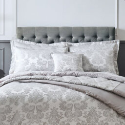 Catherine Lansfield Pillowcases Damask Jacquard Quilted 50X75Cm + Border Pack Of 2 Pillow Cases With Envelope Closure Silver Grey - thumbnail 2