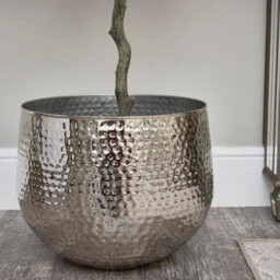 Melody Maison Large Silver Hammered Metal Planter - thumbnail 4