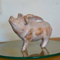 Flying Pig Resin Statue Farmyard Piglet Home Outdoor Ornament Decoration Piggy - thumbnail 2