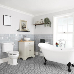 Homestylestore Antique White Bathroom Suite With Double Ended Slipper Bath And Feet, 645mm Vanity Unit And Close Coupled Toilet - thumbnail 1