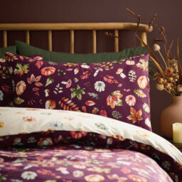 Catherine Lansfield Autumn Pumpkins Plum Duvet Cover Set With Pillowcase Single Bedding Set - thumbnail 3