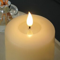 Festive Lights Ember™ Battery Signature Ivory Candle, 15Cm - thumbnail 2