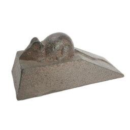 Satchville Cast Iron Mouse Doorstop - thumbnail 2