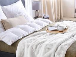Beliani Blanket Chaab 200 X 220 Cm Off-White - thumbnail 2