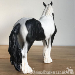 Animal Crackers Piebald Black & White Coloured Cob Figurine By Leonardo, Length 16Cm, Gift Boxed - thumbnail 7