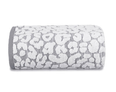 Allure Bath Fashions Luxury Jacquard Leopard Bath Towel - Monochrome - image 1
