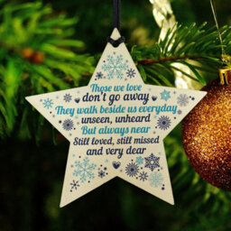 Red Ocean Wooden Star Christmas Memorial Tree Decoration Ornament Mum Dad Nan Grandad Gift - thumbnail 6