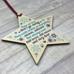 Red Ocean Wooden Star Christmas Memorial Tree Decoration Ornament Mum Dad Nan Grandad Gift - thumbnail 3
