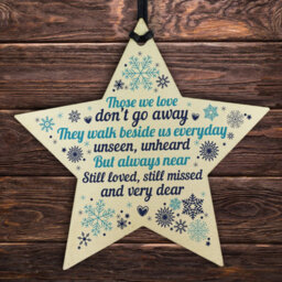 Red Ocean Wooden Star Christmas Memorial Tree Decoration Ornament Mum Dad Nan Grandad Gift - thumbnail 1