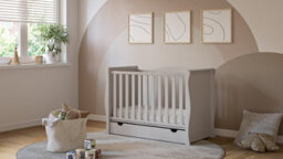 VICULII Willow Cashmere Sleigh Mini Cot Bed With Drawer And Pocket Sprung Hypoallergenic 120 X 60 Cm - thumbnail 1