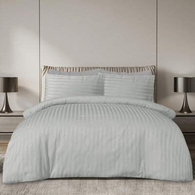Smart Living Luxury Satin Stripe Reversible Duvet Cover With Pillowcase - image 1