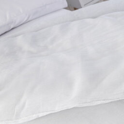 Winter Duvet 13.5 Tog Polycotton And Hollowfibre Filling - thumbnail 3