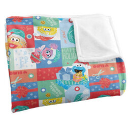 Sesame Street Silky Squares Holiday Supersoft Blanket Multicoloured (One Size) - thumbnail 3