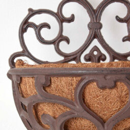 Homescapes Cast Iron Hayrack Wall Mounted Hanging Basket - thumbnail 3