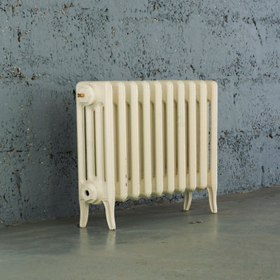 Arroll Neo-Classic Cream 4 Column Radiator, (W)754mm X (H)460mm