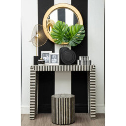 Orsina Elegant Round Wall Mirror, Versatile Slim Mirror, Easily Maintained Wall Mirror, Compact Mirror For Home - thumbnail 3