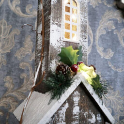 Shatchi Christmas Decoation Battery Operated Wooden House Green Tabletop Decorated With Berries, Pines And Small Warm White Bulbs - thumbnail 3